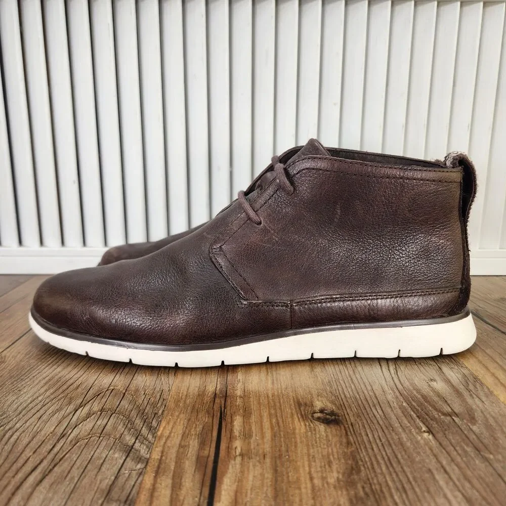 UGG Freamon Chukka Boots Mens Size 11 Brown Leather Preppy Ankle Shoes 1013234